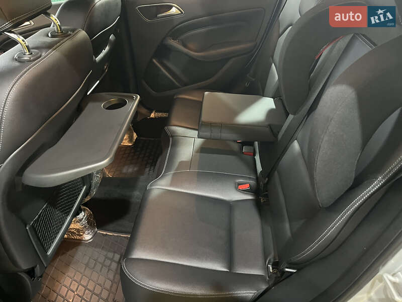 Хетчбек Mercedes-Benz B-Class 2015 в Одесі фото 17 Хетчбек Mercedes-Benz B-Class 2015 в Одесі