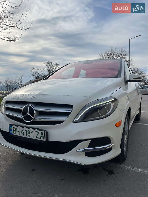 Mercedes-Benz B-Class 2016