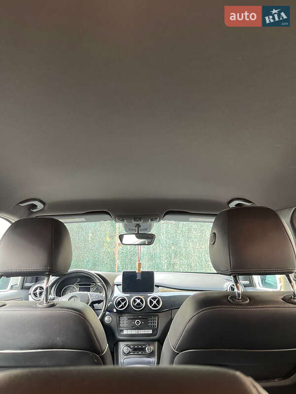 Хетчбек Mercedes-Benz B-Class 2016 в Одесі фото 23 Хетчбек Mercedes-Benz B-Class 2016 в Одесі