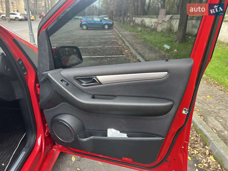 Хэтчбек Mercedes-Benz B-Class 2011 в Одессе