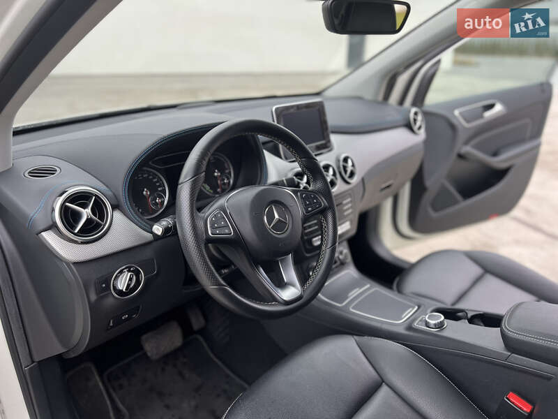 Хэтчбек Mercedes-Benz B-Class 2015 в Луцке фото 16 Хэтчбек Mercedes-Benz B-Class 2015 в Луцке