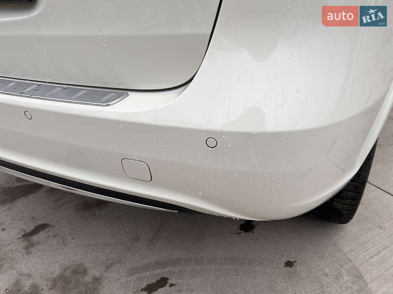 Хэтчбек Mercedes-Benz B-Class 2015 в Луцке фото 28 Хэтчбек Mercedes-Benz B-Class 2015 в Луцке