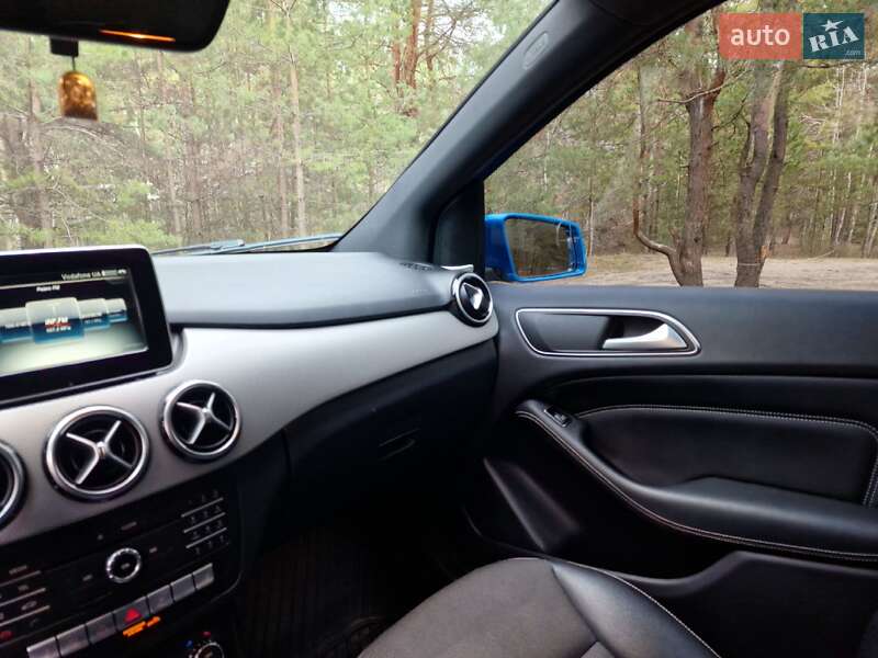 Хетчбек Mercedes-Benz B-Class 2015 в Дніпрі