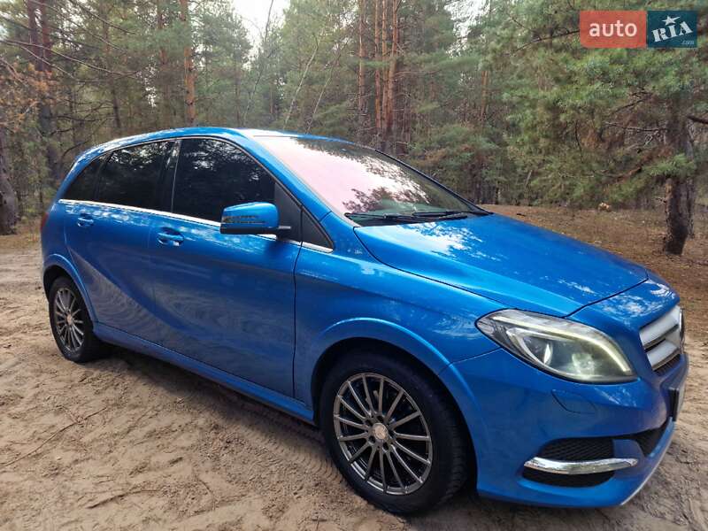 Хетчбек Mercedes-Benz B-Class 2015 в Дніпрі