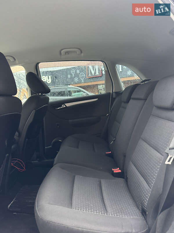 Хэтчбек Mercedes-Benz B-Class 2010 в Софиевской Борщаговке фото 13 Хэтчбек Mercedes-Benz B-Class 2010 в Софиевской Борщаговке