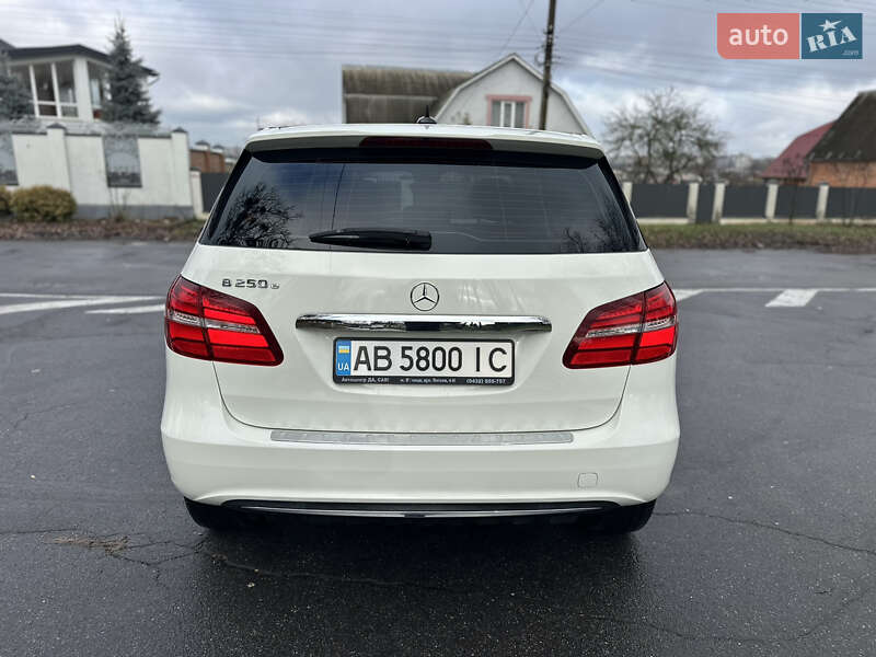 Хэтчбек Mercedes-Benz B-Class 2017 в Виннице