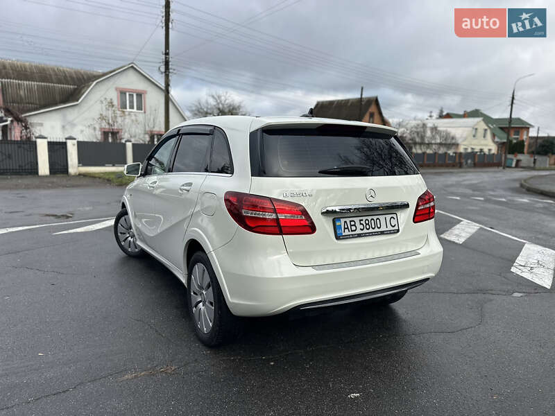 Хэтчбек Mercedes-Benz B-Class 2017 в Виннице