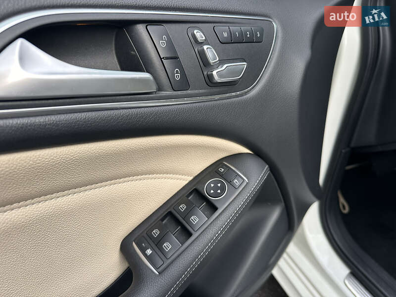 Хэтчбек Mercedes-Benz B-Class 2017 в Виннице