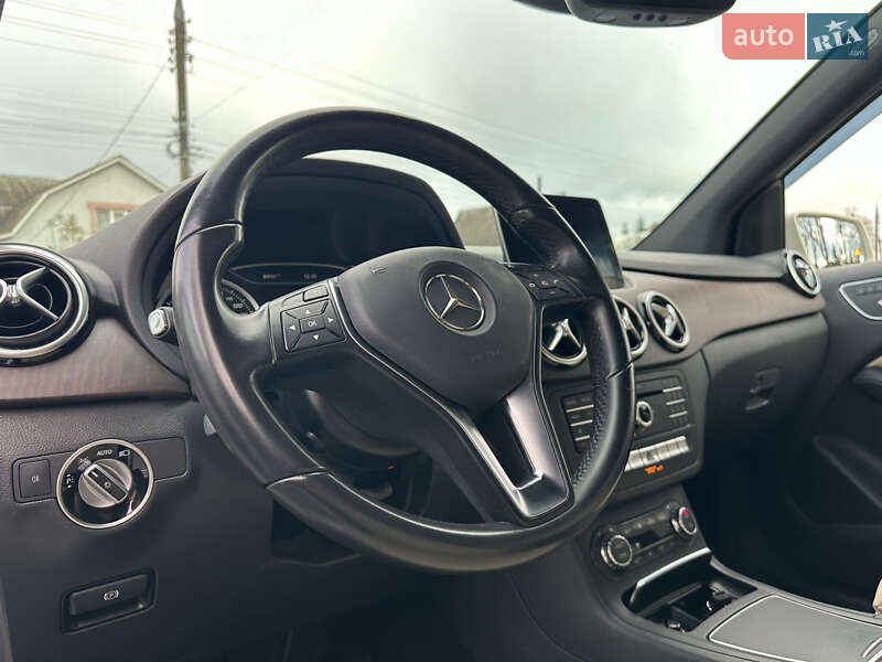 Хэтчбек Mercedes-Benz B-Class 2017 в Виннице