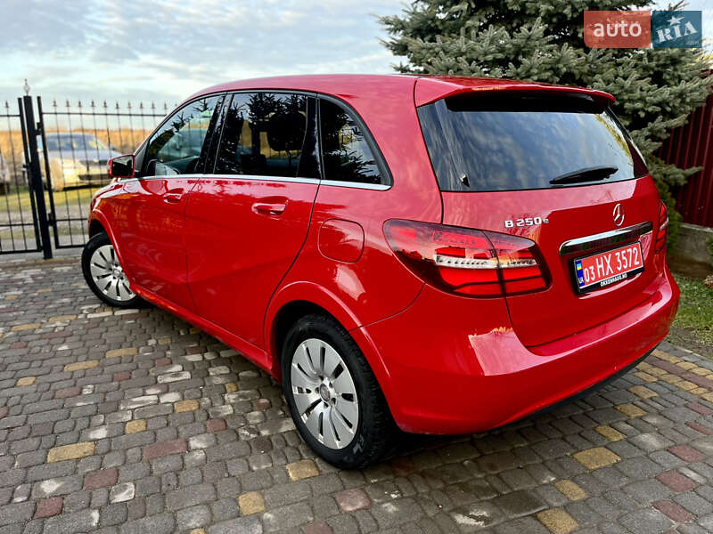 Хэтчбек Mercedes-Benz B-Class 2016 в Дрогобыче