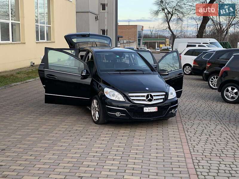 Mercedes-Benz B-Class 2010