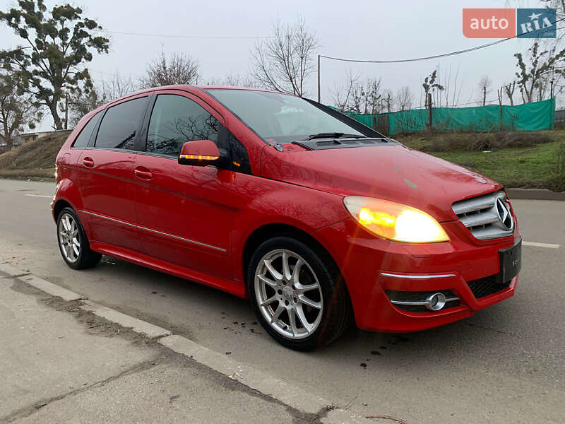 Mercedes-Benz B-Class 2010