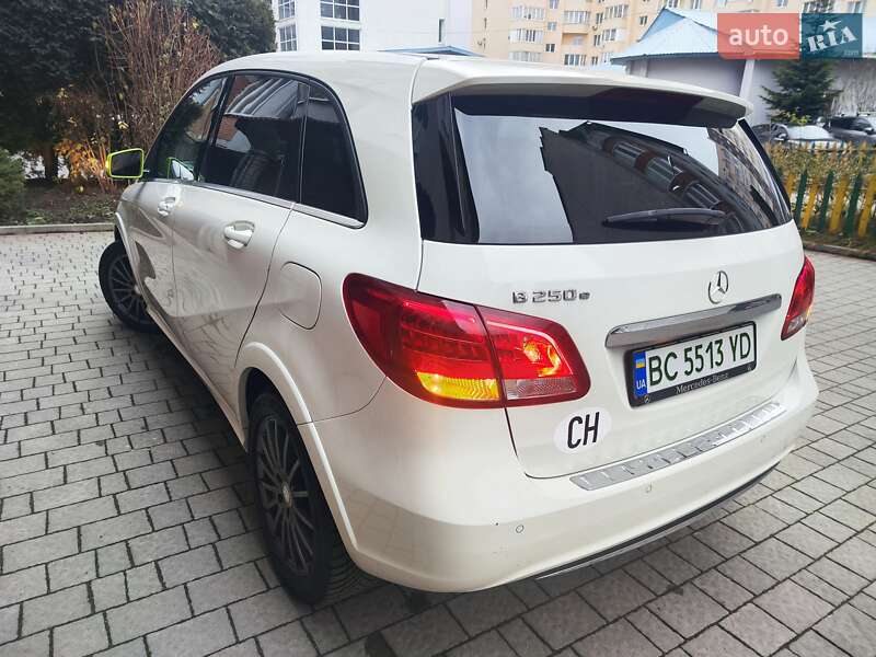 Хетчбек Mercedes-Benz B-Class 2016 в Львові