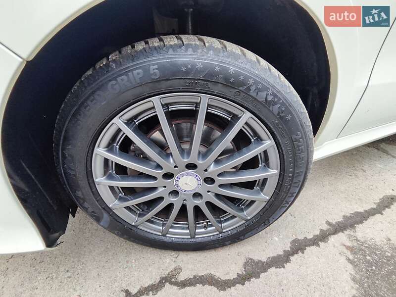 Хетчбек Mercedes-Benz B-Class 2016 в Львові