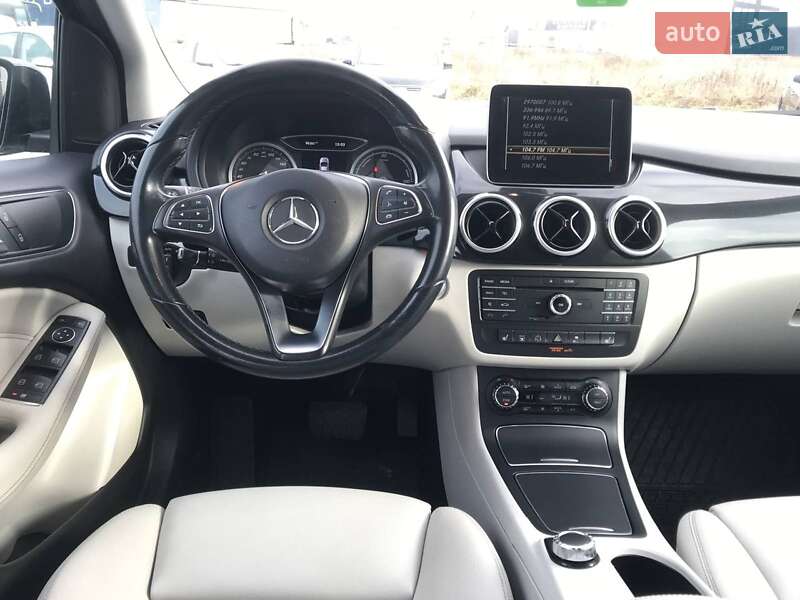 Хетчбек Mercedes-Benz B-Class 2017 в Львові фото 8 Хетчбек Mercedes-Benz B-Class 2017 в Львові