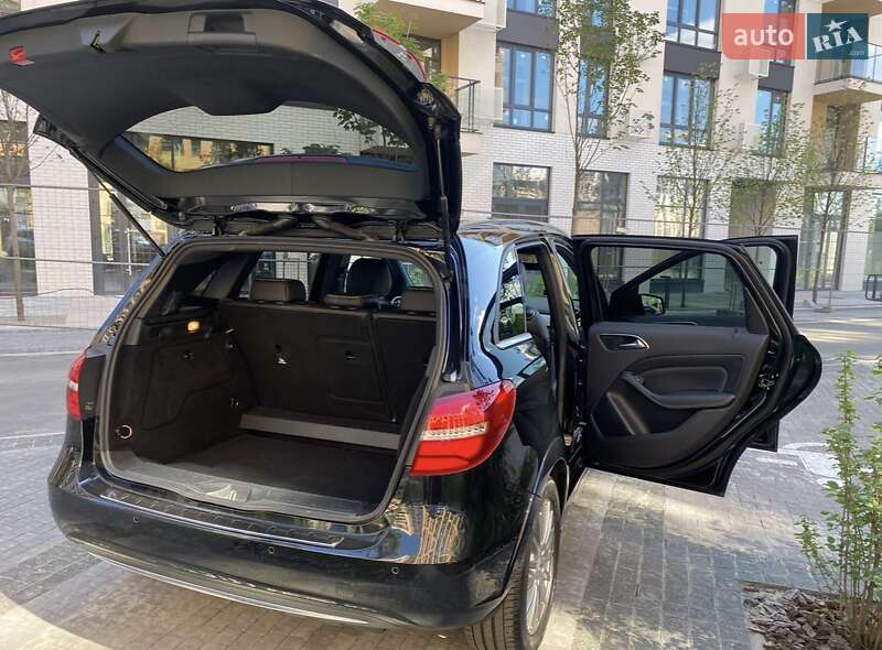 Хетчбек Mercedes-Benz B-Class 2015 в Києві
