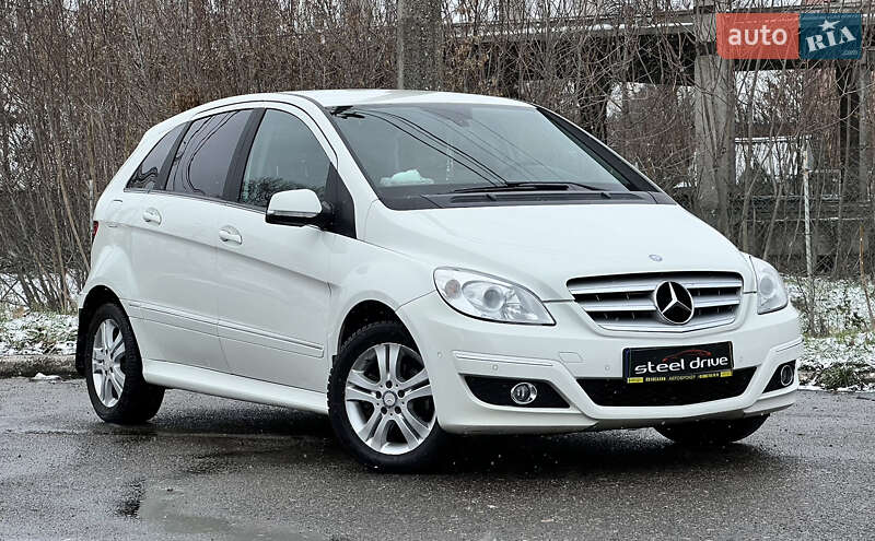 Хэтчбек Mercedes-Benz B-Class 2010 в Николаеве фото Хэтчбек Mercedes-Benz B-Class 2010 в Николаеве