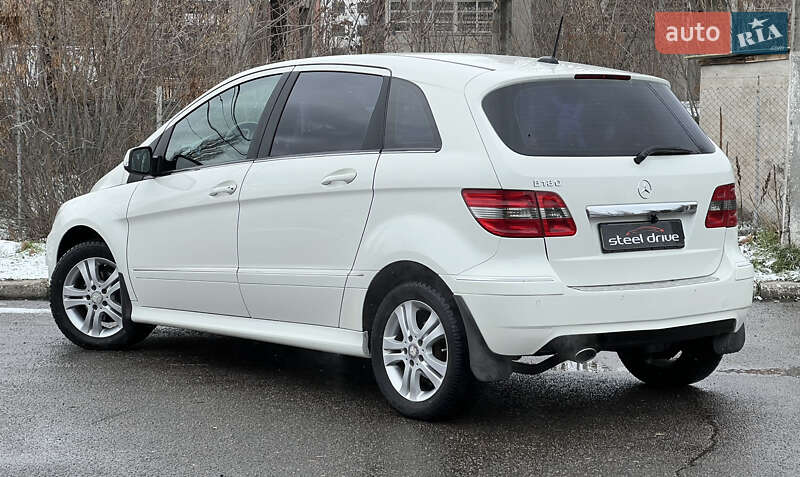 Хэтчбек Mercedes-Benz B-Class 2010 в Николаеве фото 5 Хэтчбек Mercedes-Benz B-Class 2010 в Николаеве