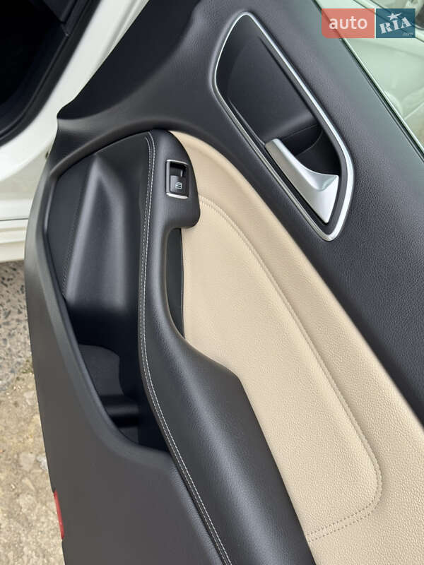 Хэтчбек Mercedes-Benz B-Class 2016 в Дрогобыче