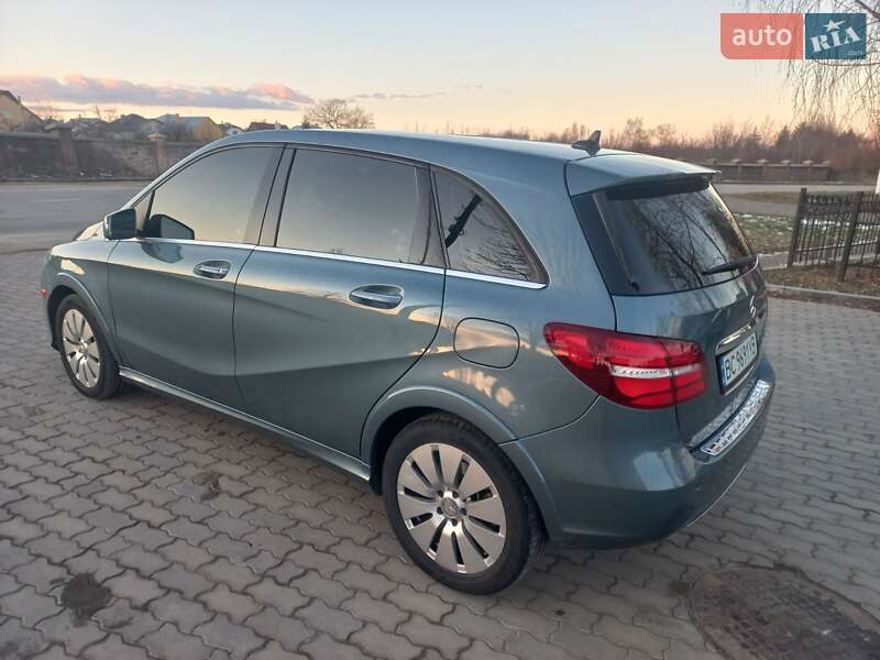 Хэтчбек Mercedes-Benz B-Class 2015 в Трускавце фото 5 Хэтчбек Mercedes-Benz B-Class 2015 в Трускавце