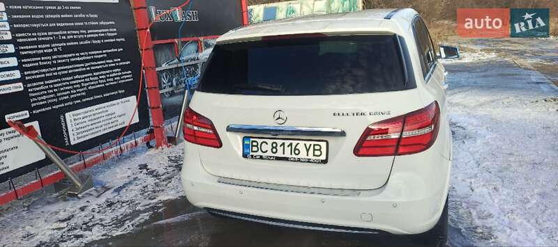 Хэтчбек Mercedes-Benz B-Class 2015 в Стрые