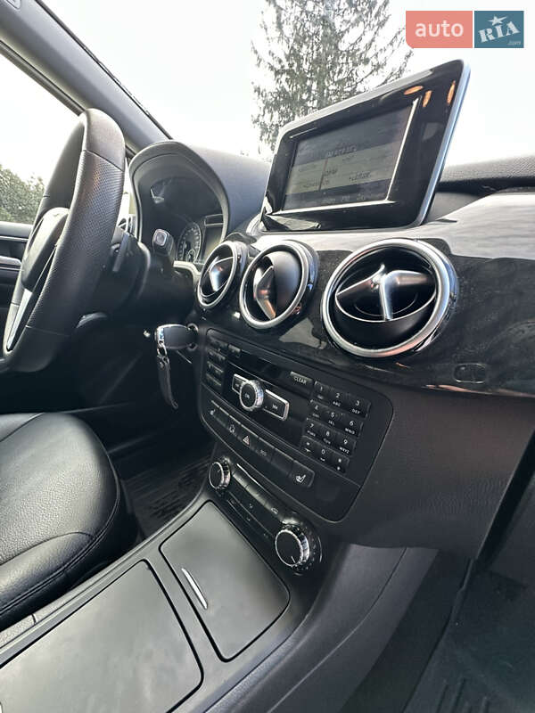 Хетчбек Mercedes-Benz B-Class 2014 в Луцьку фото 21 Хетчбек Mercedes-Benz B-Class 2014 в Луцьку