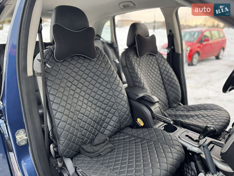 Хэтчбек Mercedes-Benz B-Class 2011 в Вараше