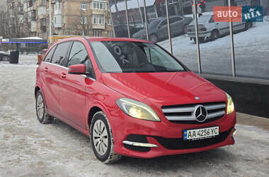 Хэтчбек Mercedes-Benz B-Class 2016 в Киеве