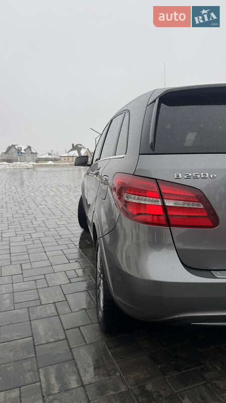 Хэтчбек Mercedes-Benz B-Class 2015 в Луцке