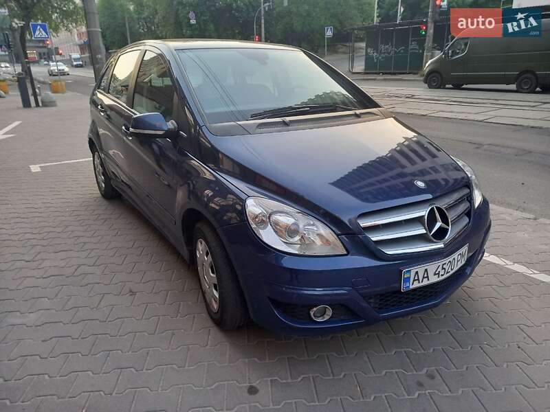 Mercedes-Benz B-Class 2010