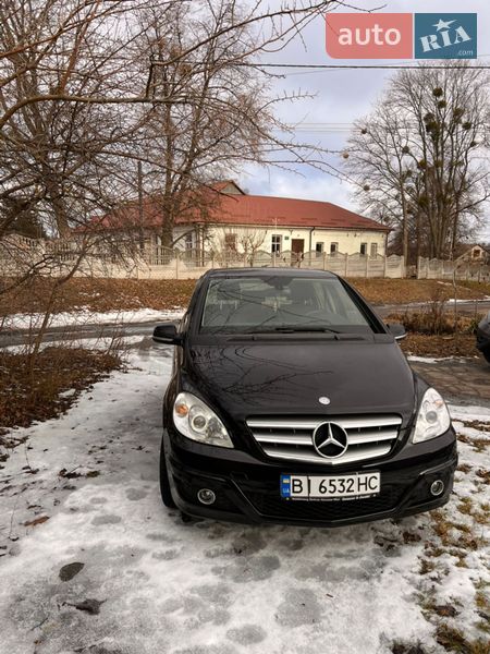 Mercedes-Benz B-Class 2011