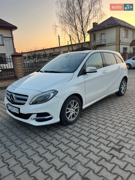 Mercedes-Benz B-Class 2016