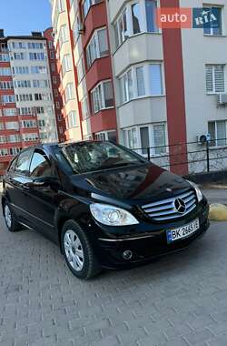 Хэтчбек Mercedes-Benz B-Class 2007 в Вараше
