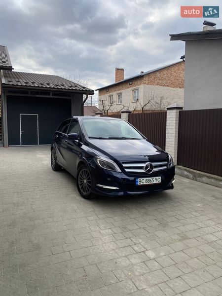 Mercedes-Benz B-Class 2017