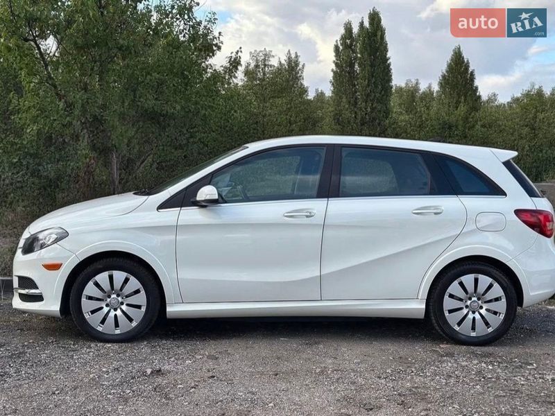 Хэтчбек Mercedes-Benz B-Class 2016 в Семеновке