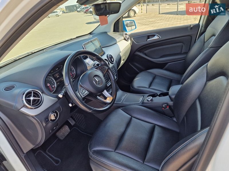 Хэтчбек Mercedes-Benz B-Class 2015 в Черновцах