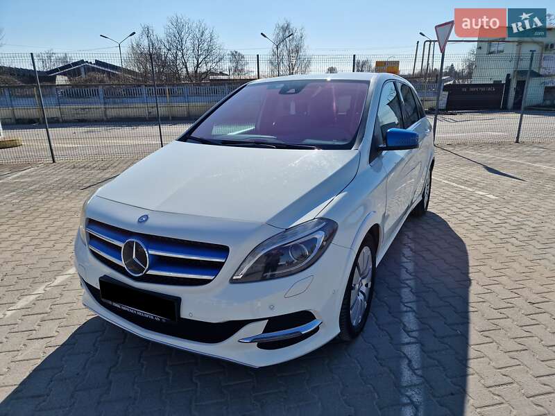 Хэтчбек Mercedes-Benz B-Class 2015 в Черновцах