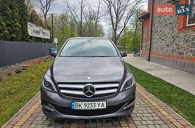 Хэтчбек Mercedes-Benz B-Class 2015 в Ладыжине