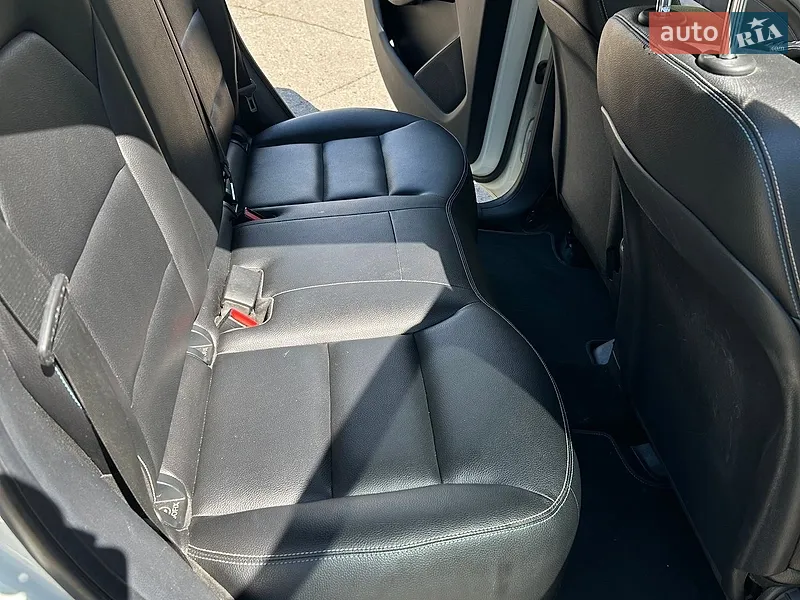 Mercedes-Benz B-Class 2015 VIN WDD2428901J005501 фото оголошення 24 з 59