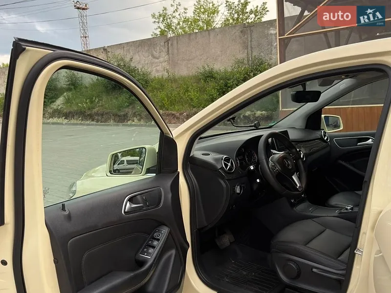 Mercedes-Benz B-Class 2014 VIN WDD2462121J292059 фото оголошення 7 з 93