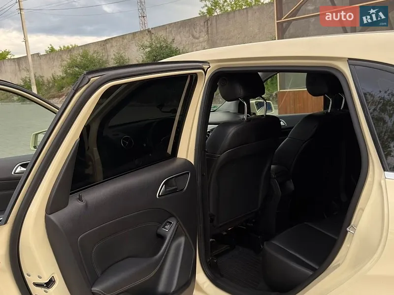 Mercedes-Benz B-Class 2014 VIN WDD2462121J292059 фото оголошення 16 з 93
