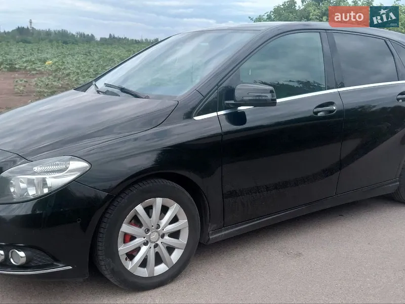 Mercedes-Benz B-Class 2013