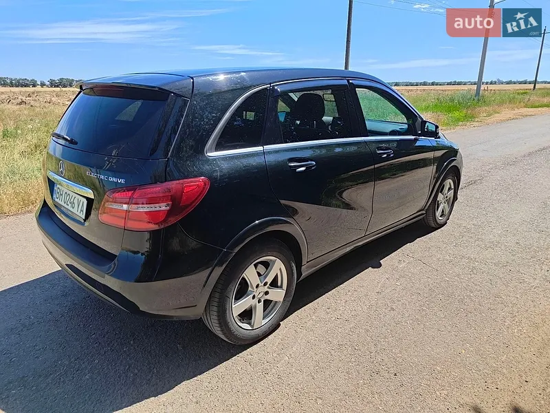 Mercedes-Benz B-Class 2015