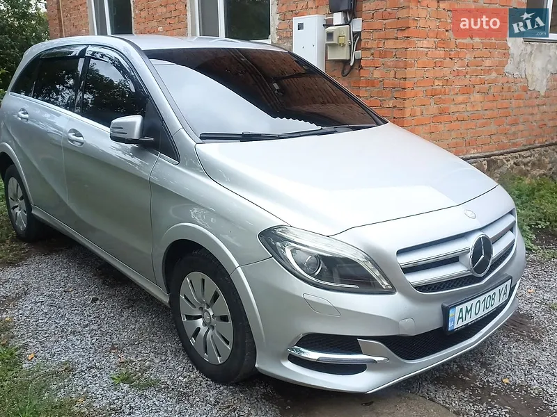 Mercedes-Benz B-Class 2015