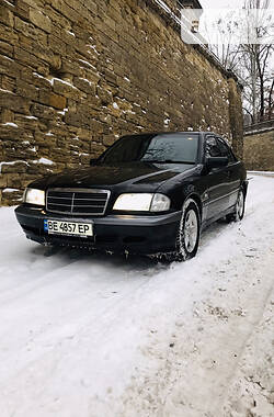 Седан Mercedes-Benz C 180 2000 в Николаеве