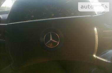 Седан Mercedes-Benz C-Class 1982 в 
