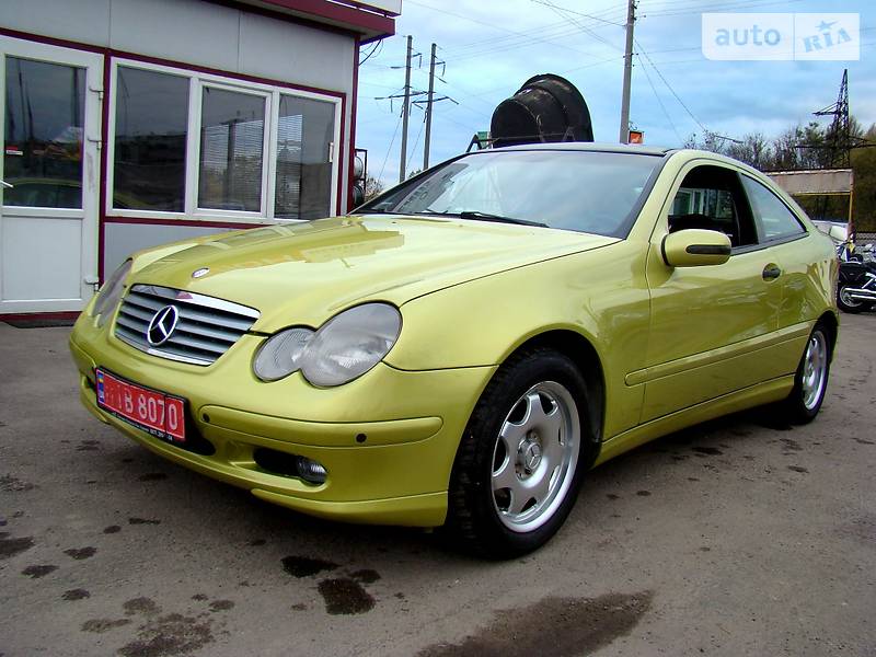 Купе Mercedes-Benz C-Class 2001 в 