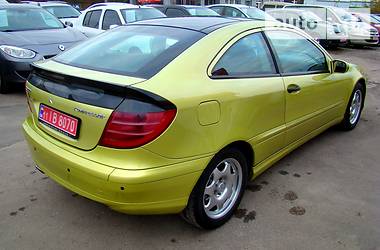 Купе Mercedes-Benz C-Class 2001 в 
