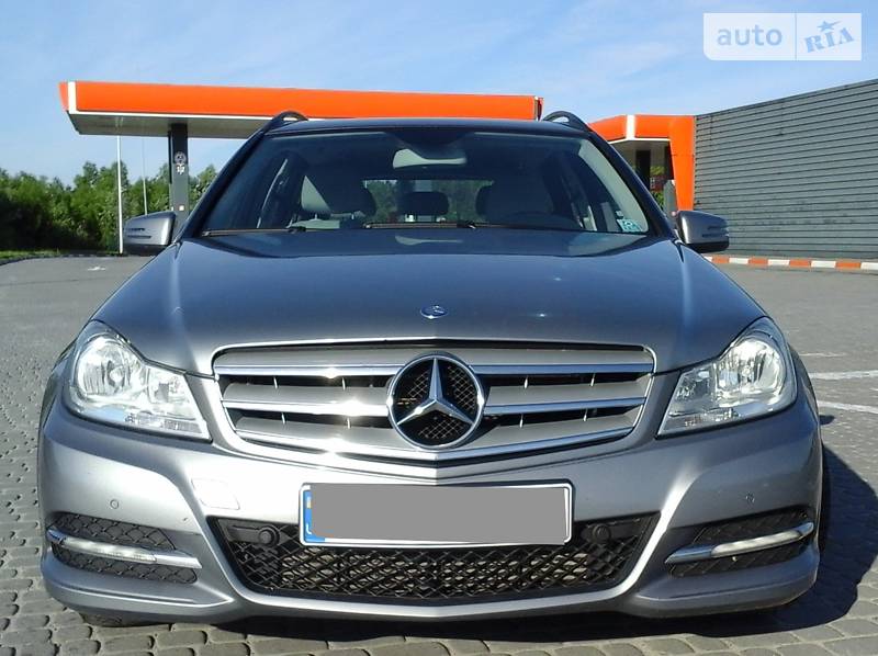 Универсал Mercedes-Benz C-Class 2012 в Львове