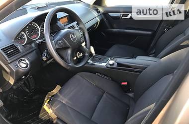 Универсал Mercedes-Benz C-Class 2010 в Черновцах